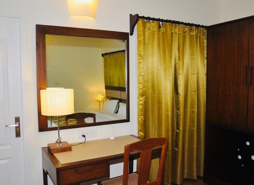 Comodidade do quarto Foto