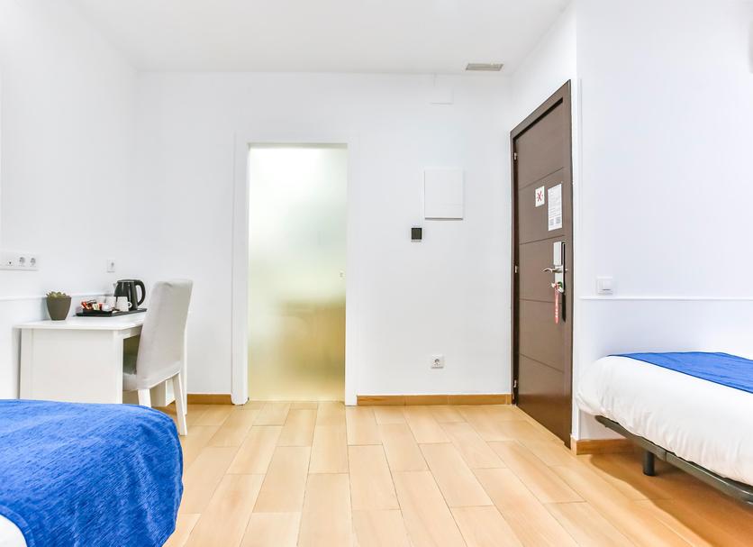 Comodidade do quarto Foto