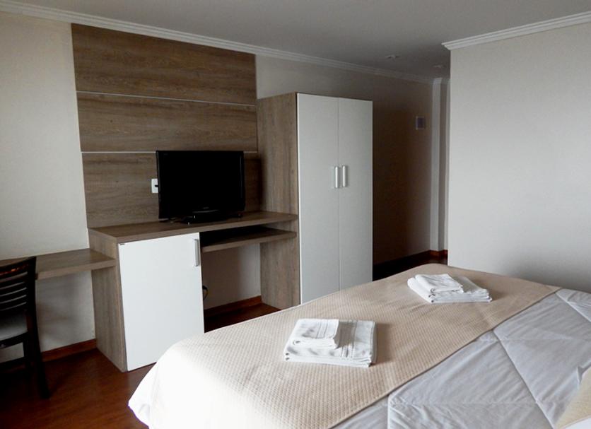 Comodidade do quarto Foto