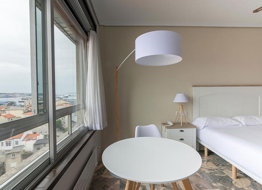 Comodidade do quarto Foto