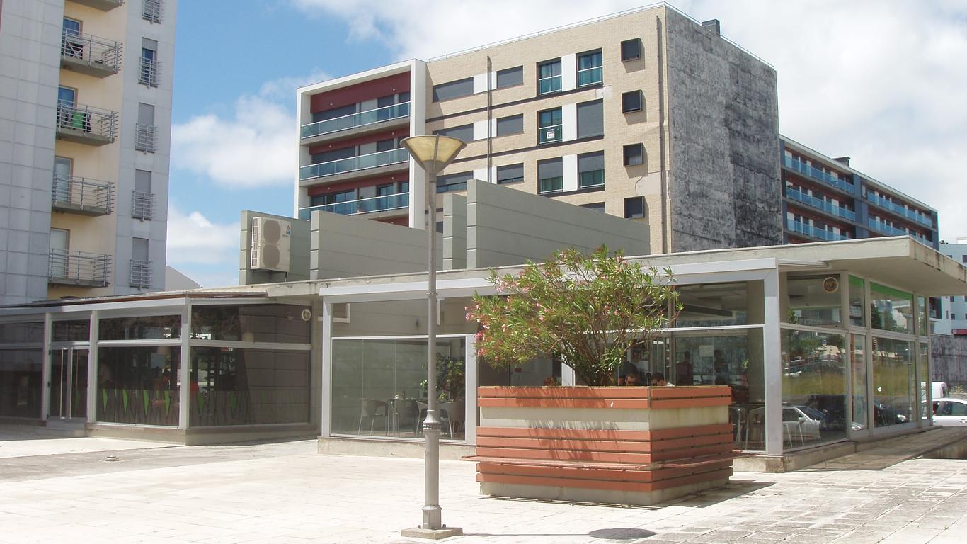 Apartment T3 in Downtown with Sea View