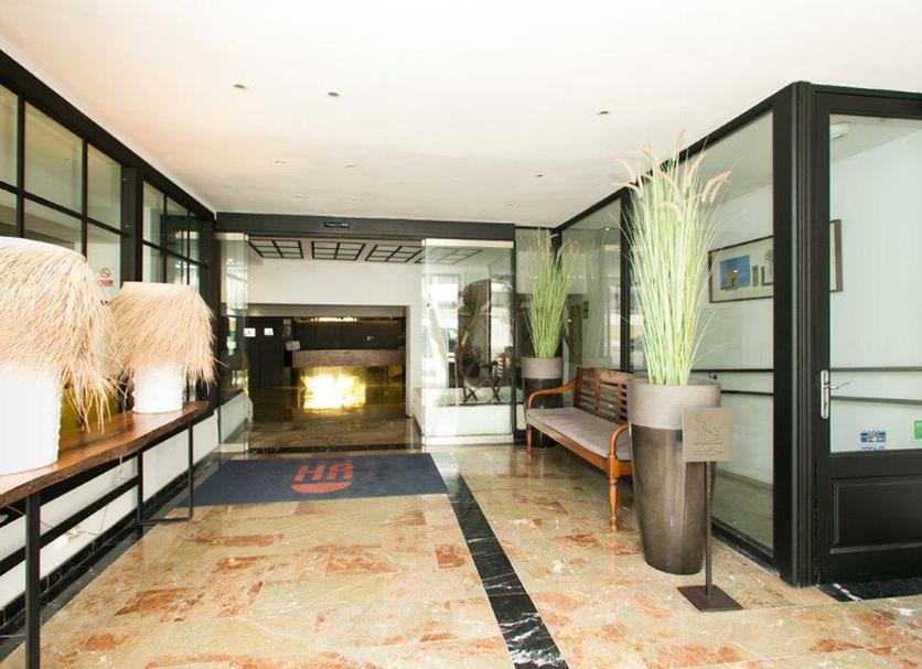 Hall Foto