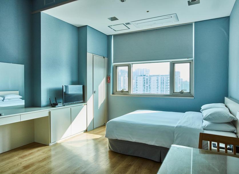 Comodidade do quarto Foto