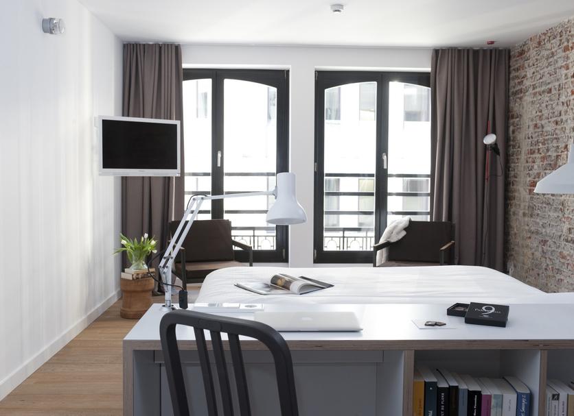 Comodidade do quarto Foto