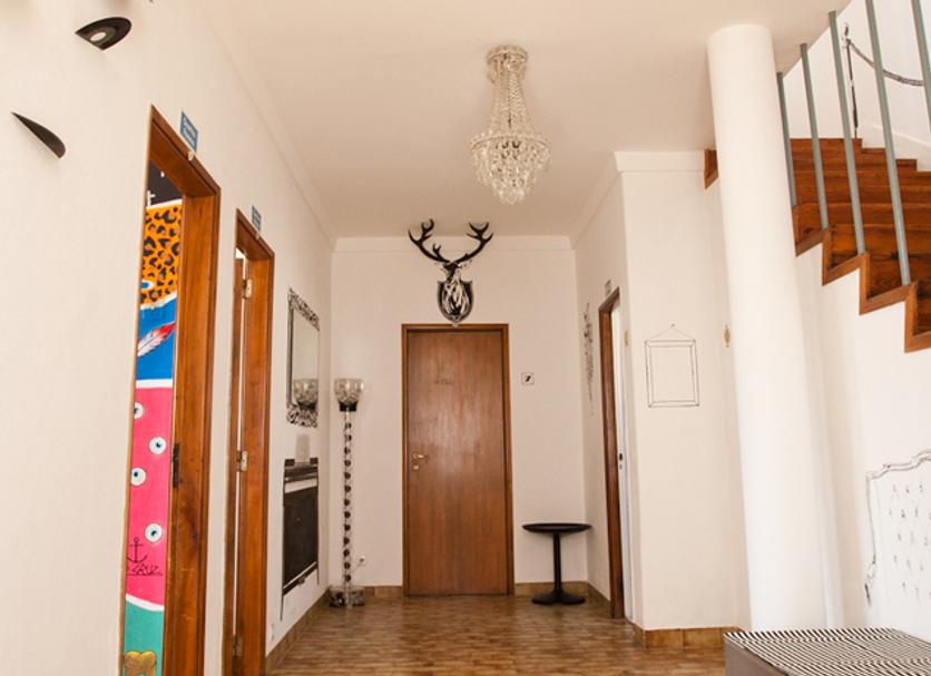 Comodidade do quarto Foto