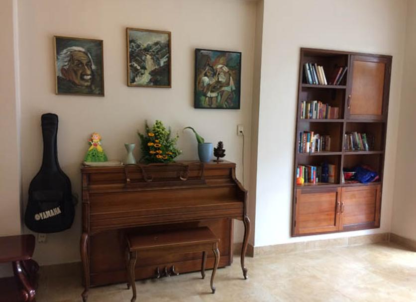 Comodidade do quarto Foto