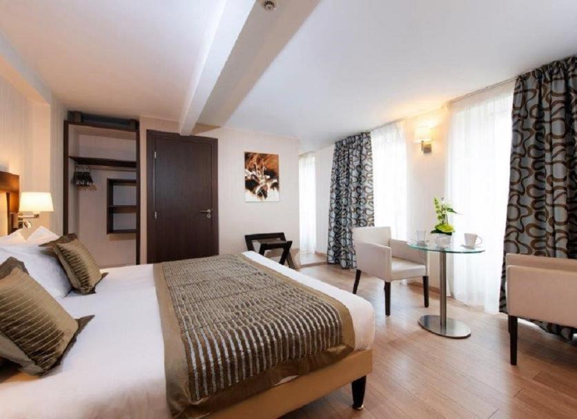 Quarto Foto