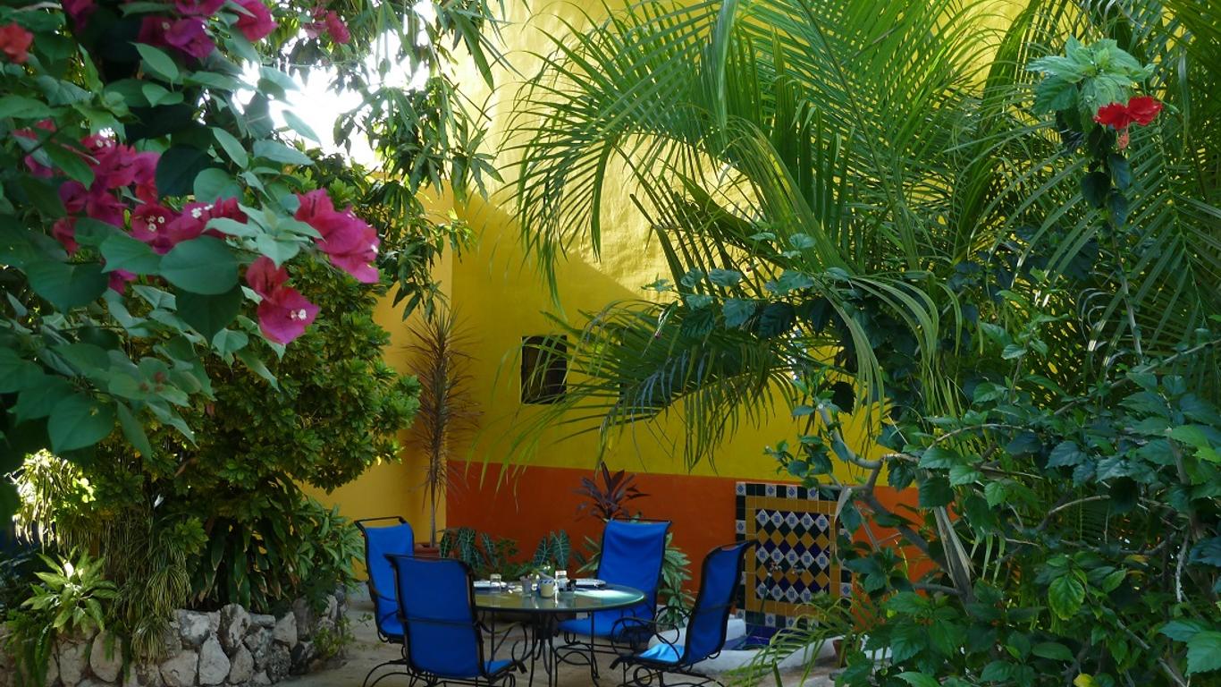 Hotel Medio Mundo